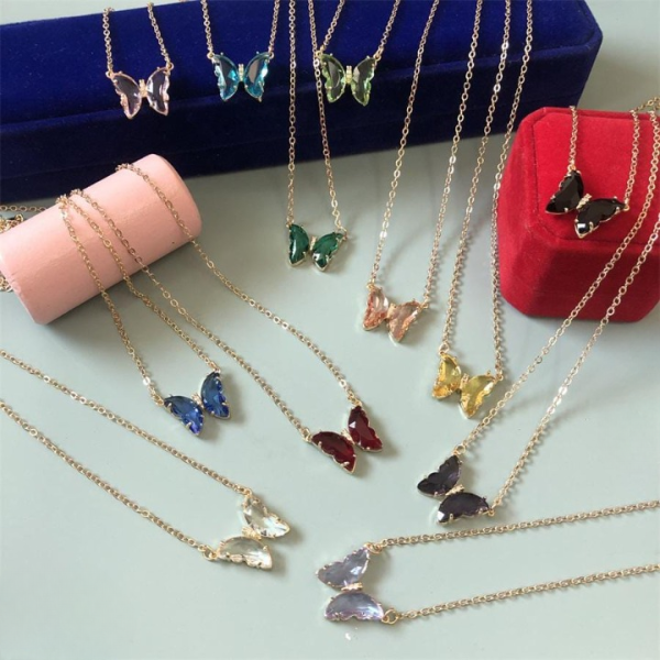 Crystal Butterfly Pendant Necklace for Women – Elegant Gold Chain Jewelry Gift with Delicate Butterfly Charm, Stylish Fashion Necklace for Daily Wear, Special Occasions, Birthdays & Anniversaries (AWT-108)