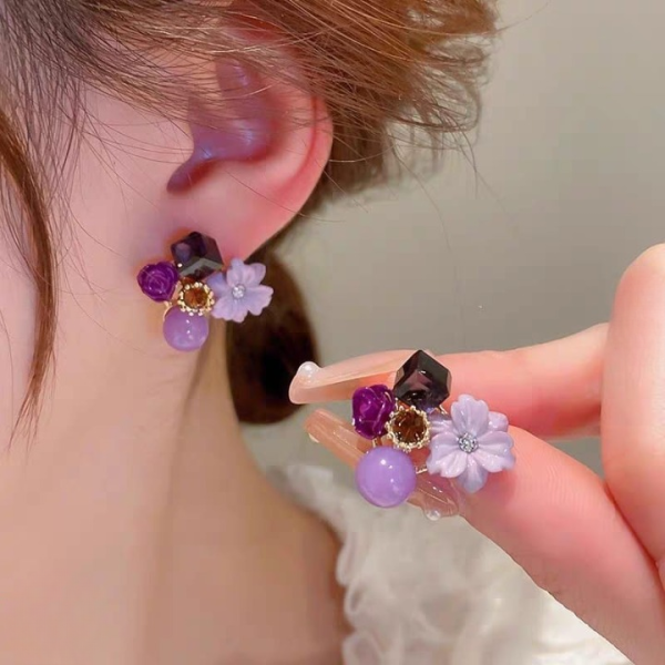 Flower Crystal Korean Earrings – Elegant Women’s Fashion Jewelry for Women and Girls in Multiple Colors (Black, Blue, Red, Yellow, Green, Sky Blue), Trendy Stylish Accessories for Parties & Gifts