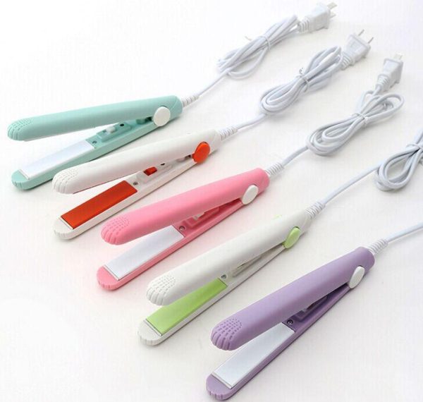 “Mini Hair Straightener – Lightweight & Portable Travel Styling Tool for Quick & Easy Hair Styling | Compact Flat Iron with Medium Heat Settings | High & Low Speed Control for Smooth & Shiny Hair
